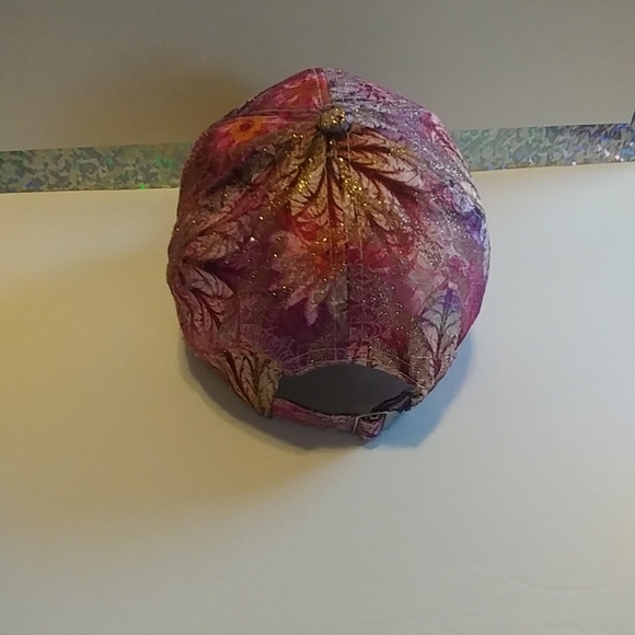 Decretive Rhinestone Floral Cap - Picture 4 of 4